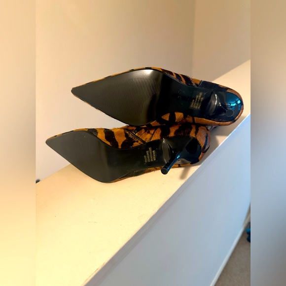 Animal print Steve Madden size 6 boots with 2 inch heel never worn, great style - Picture 4 of 6